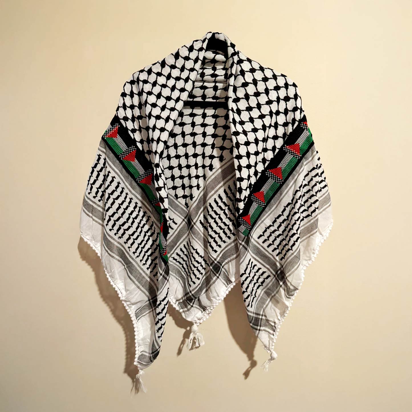 orginal-tatreez-keffiyeh-with-the-palestinian-flag