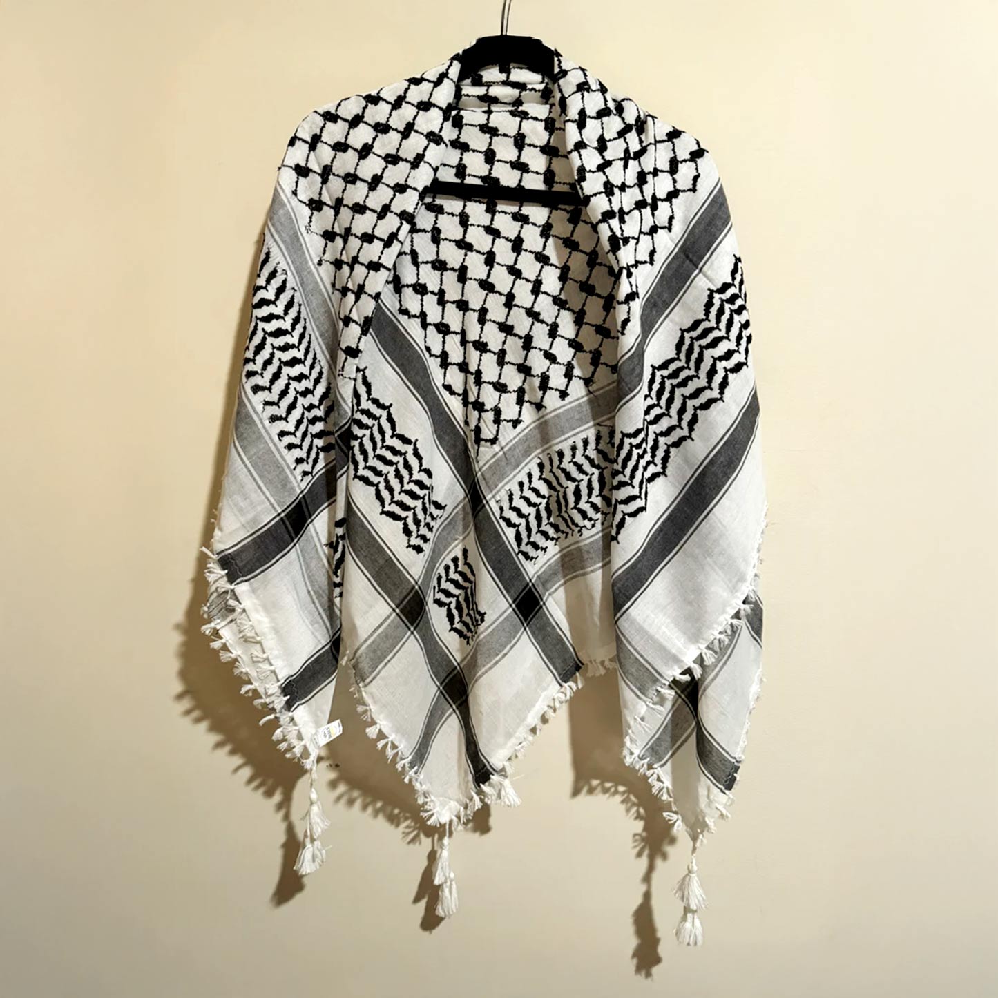 orginal-black-and-white-keffiyeh