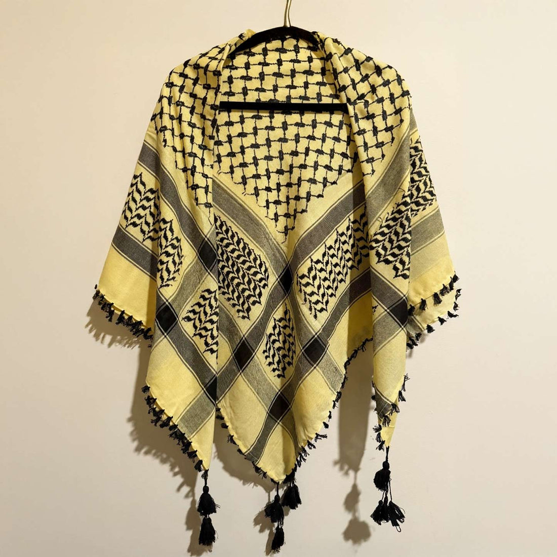 yellow-and-black-keffiyeh